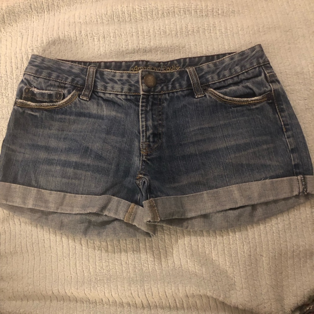 American Eagle Outfitters Classic Blue Jean Shorts Size 4